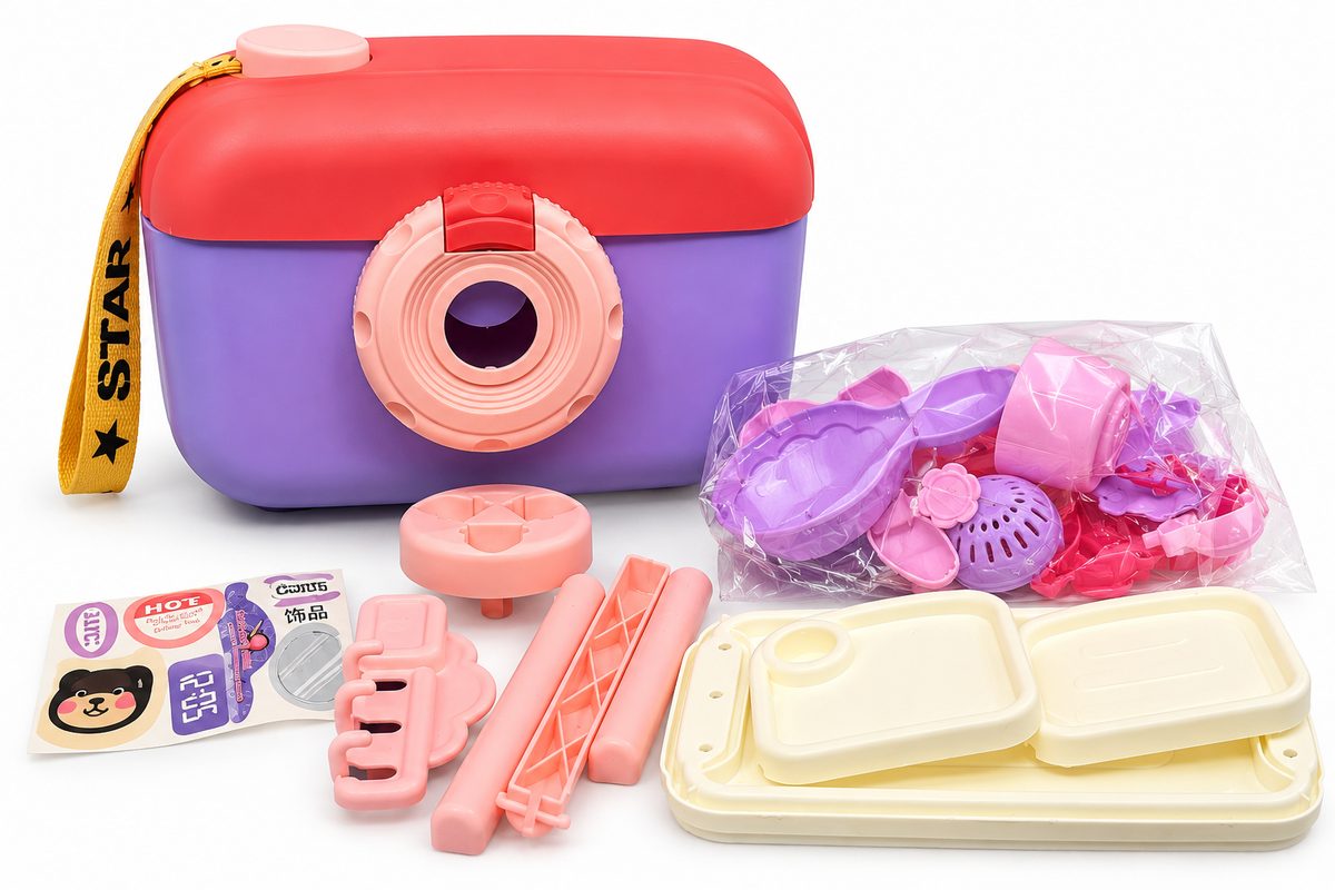 Fashionista Camera Handbag Pretend Makeup Set — 20 Pieces - Image 4